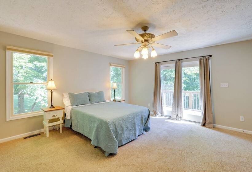 Smith Mountain Lake Home W/ Private Hot Tub & Dock