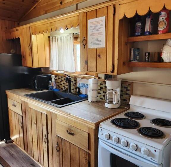 Winmar Cabins