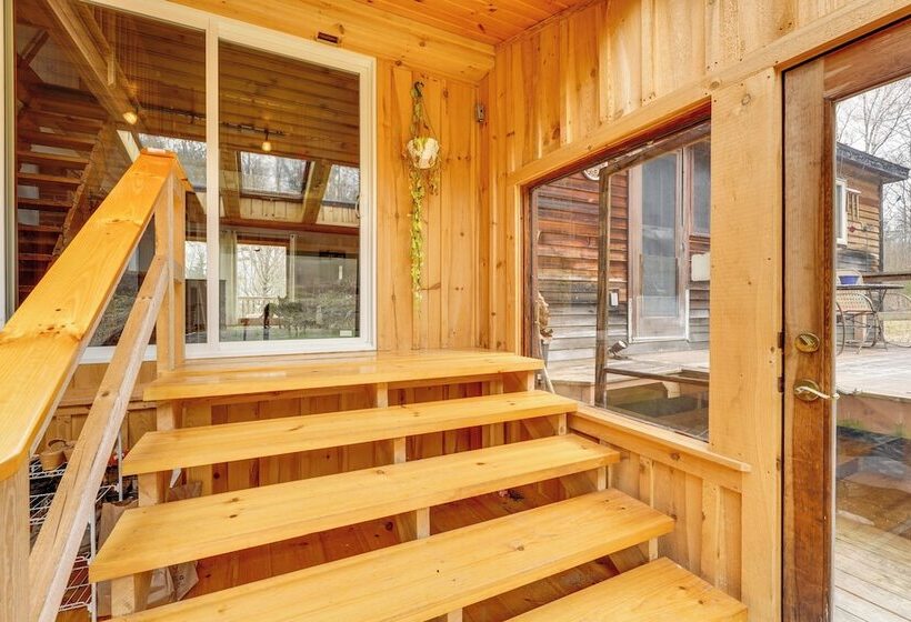 Cozy Home On 10 Acres:  Yellowstone In Vermont