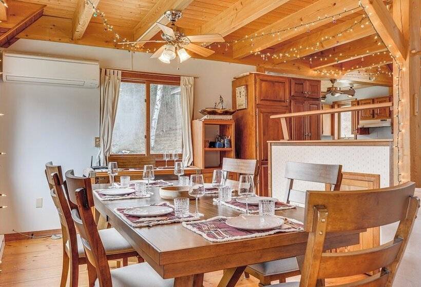 Cozy Home On 10 Acres:  Yellowstone In Vermont