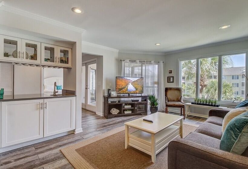 203 I Tidewater By Avantstay Beach Condo W/ Communal Pool!