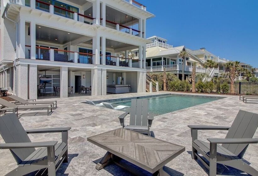 710 Ocean Boulevard Avantstay Oceanfront, Private Pool + Rooftop Deck