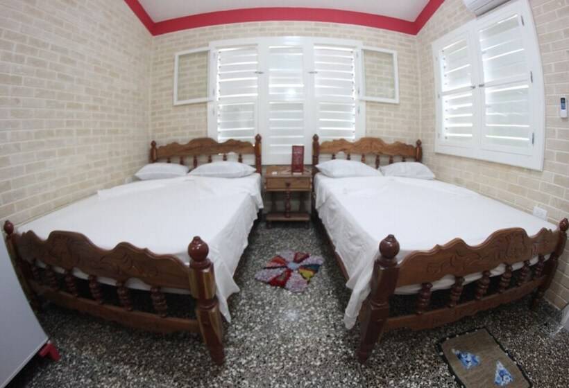 تختخواب و صبحانه Villa Isbel Fuentes