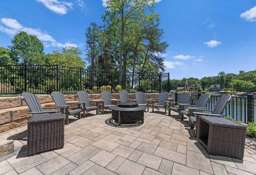 Blue Heron & Gray Fox By Avantstay 2 Lakefront Homes, Sleeps 44 Pool, Dock, Theater