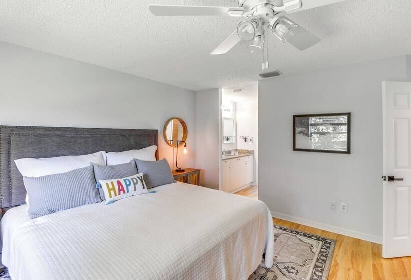 Lanai & Gas Grill: Bright Home In The Villages!