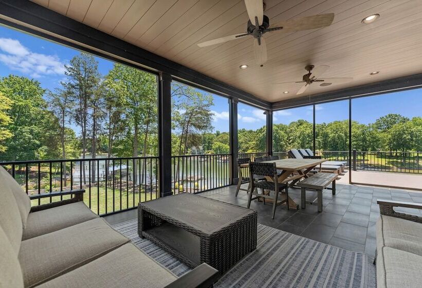 Gray Fox Lodge By Avantstay Waterslide Pool, Theater Sleeps 23