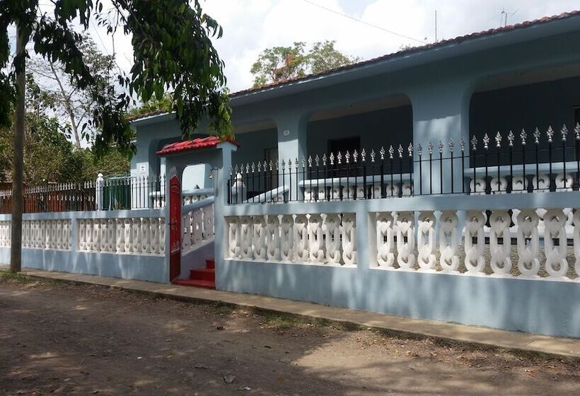 Hostal 121 Soroa