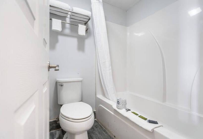 هتل Budgetel Inn And Suite