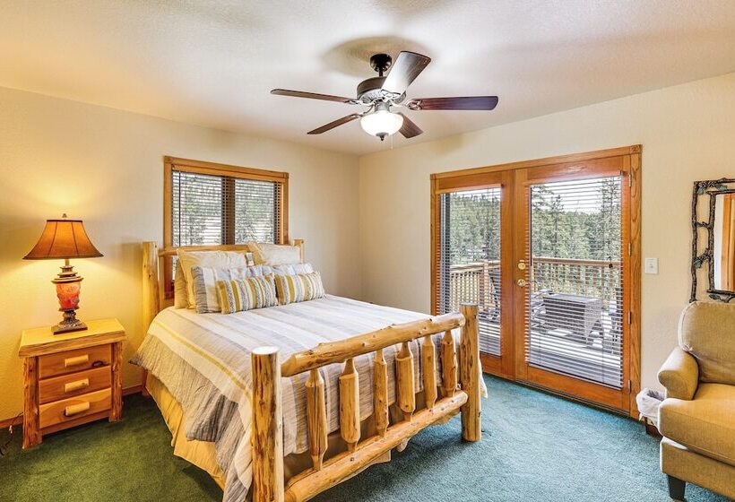 Lead Home In The Mountains W/ Hot Tub + Views!