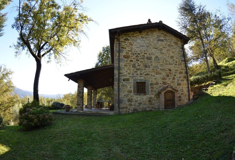 Lovely Cottage In Bagni Di Lucca Amidst Fields