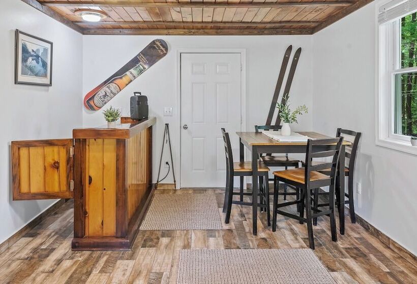 Mountain Must Have By Avantstay Indoor Hot Tub, Game Room & Fire Pit!