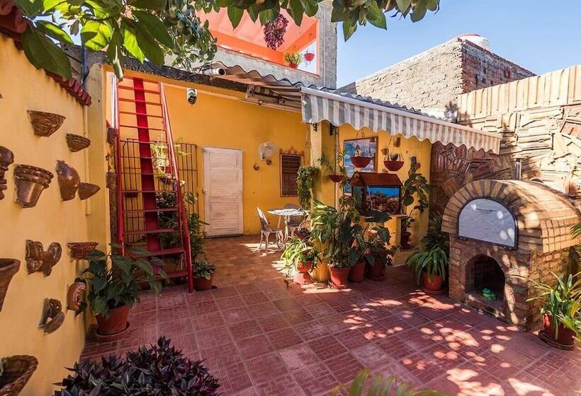 پانسیون Hostal Doña Miñe Trinidad