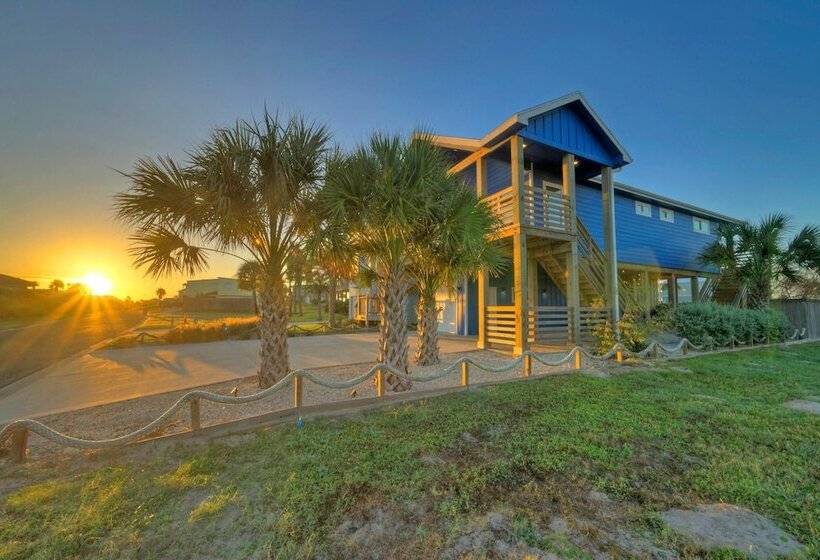 Sapphire Breeze By Avantstay Pool, Walk To Beach