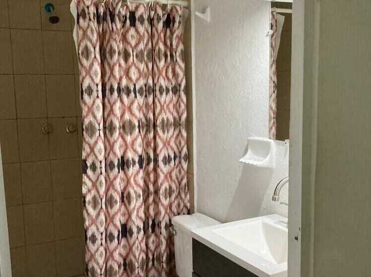 فندق صغير Hostal Casa Blanca