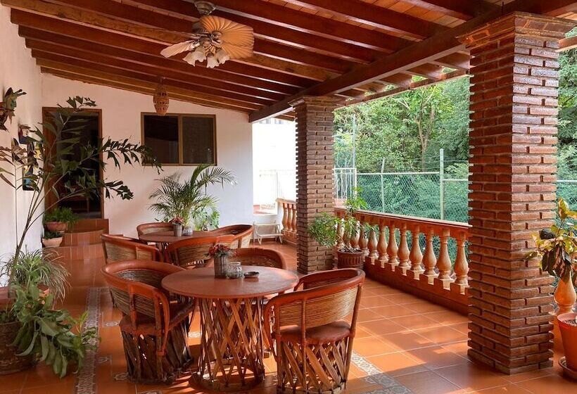 فندق صغير Hostal Casa Blanca