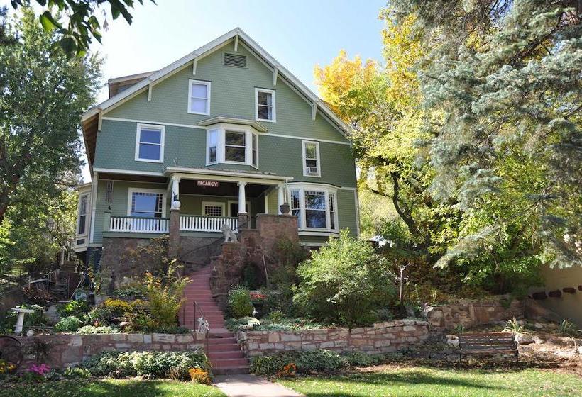 Avenue Hotel Bed And Breakfast