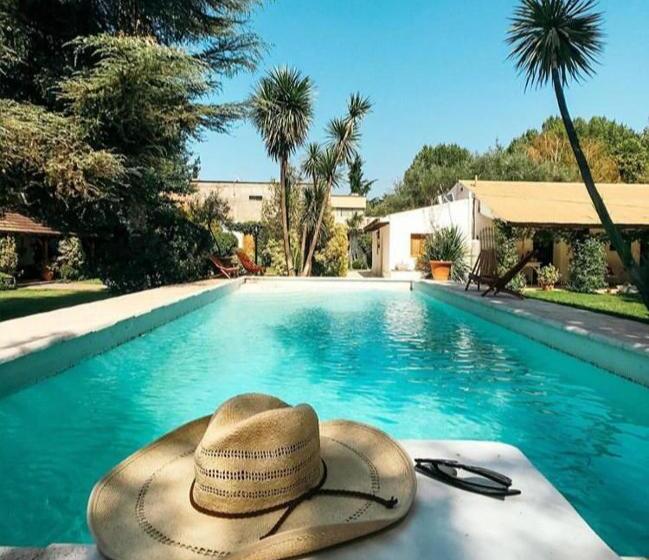 تختخواب و صبحانه Casa De Coria