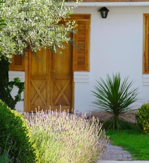 تختخواب و صبحانه Casa De Coria