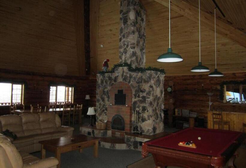 مبيت وإفطار Smithers Driftwood Lodge