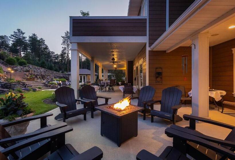 تختخواب و صبحانه Summer Creek Inn