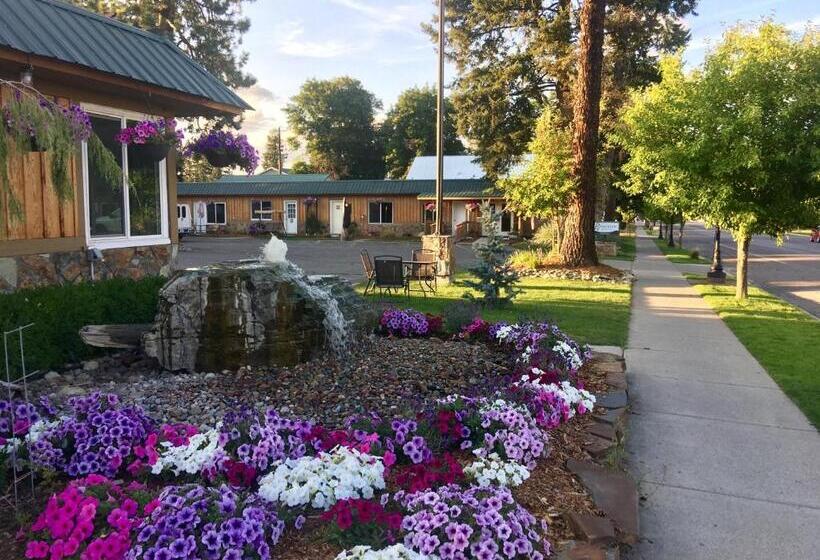 Evergreen Motel