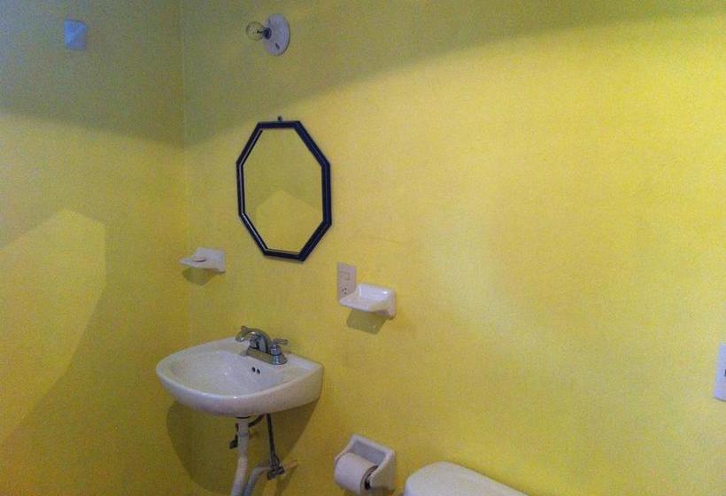 فندق Posada Castillo Panteon Ingles