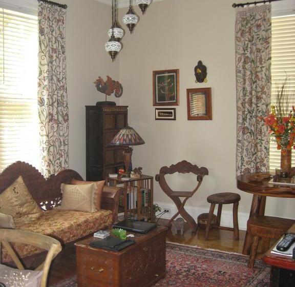 Mermaids  Porch Bed & Breakfast