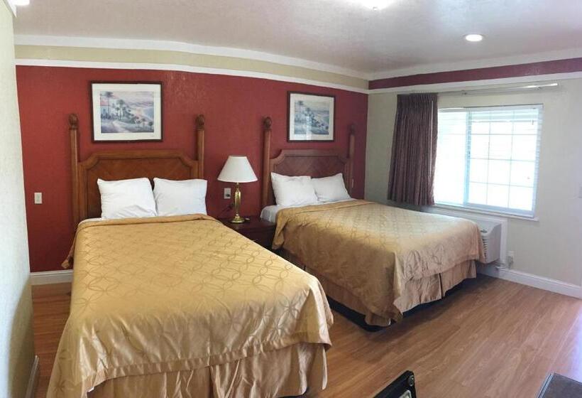 Wagon Wheel Motel