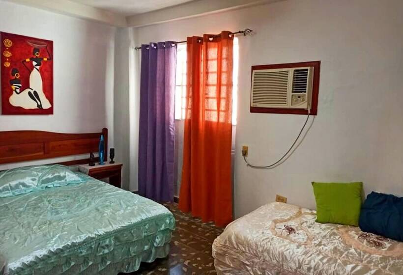 تختخواب و صبحانه Casa Triz