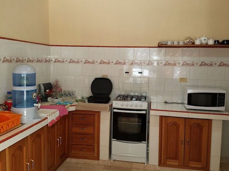 Hostal Los Jasmines