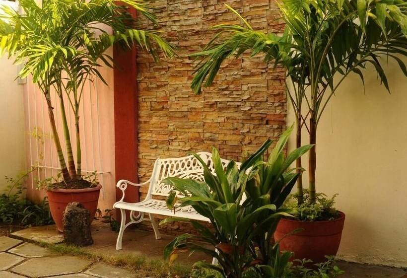 پانسیون Chalet San Carlos