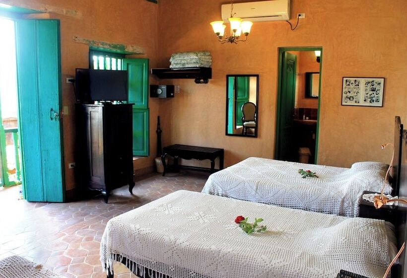 پانسیون Lola Trinidad