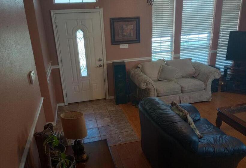 ベッドアンドブレックファースト Quick Stay Palace, Peace, Pool And Quiet