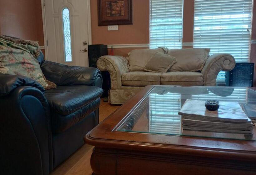 ベッドアンドブレックファースト Quick Stay Palace, Peace, Pool And Quiet