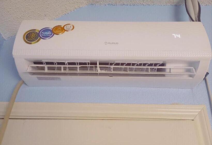 ベッドアンドブレックファースト Quick Stay Palace, Peace, Pool And Quiet