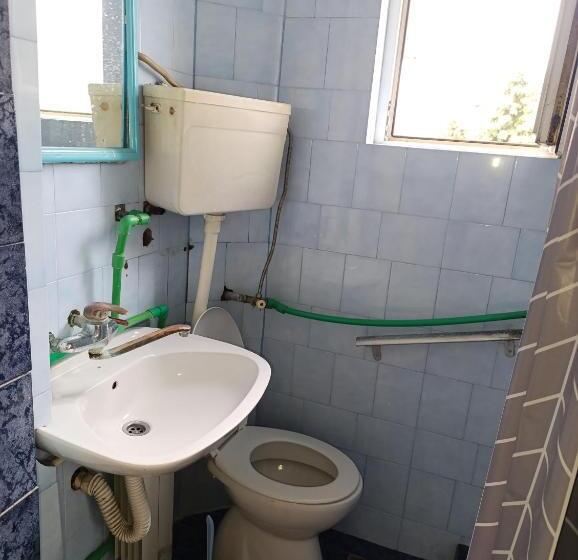 هاستل Rooms For Rent Sara