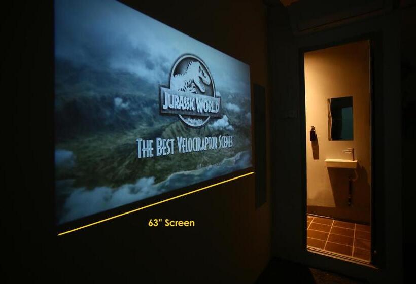 בית מלון כפרי Hangoutspacez Queensbay At Bayan Lepas Penang