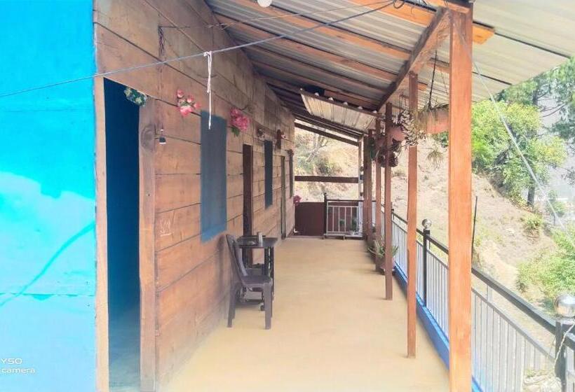 ホテル Om Som Home Stay Hill View Yamunotri Road