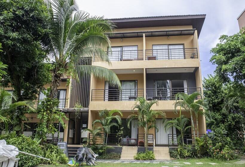 هتل Oyo 567 U Residence