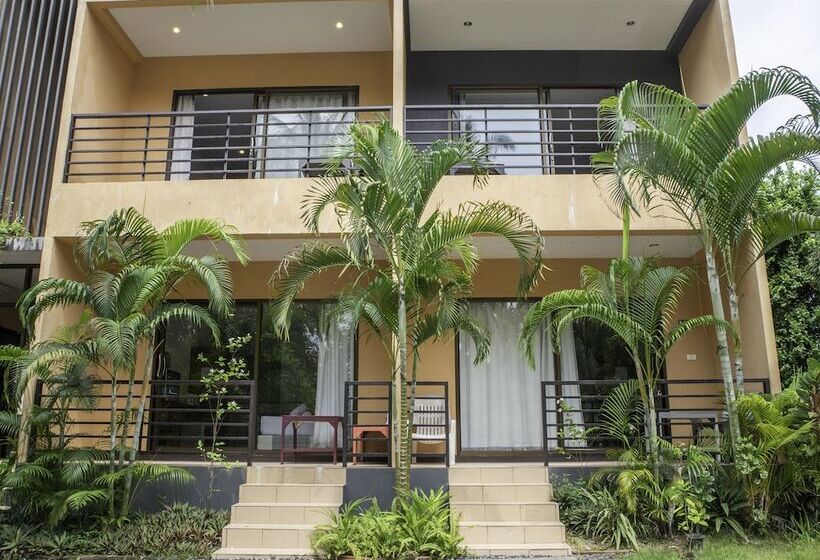 هتل Oyo 567 U Residence