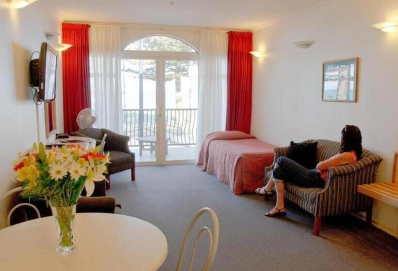 Beach Front Motel