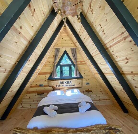 住宿加早餐  Bukrasuitbungalow