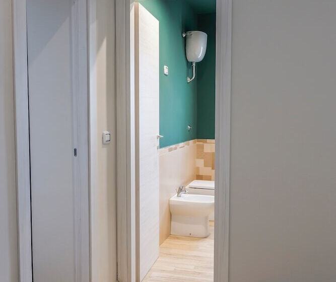 تختخواب و صبحانه Rooftop Parthenopeo Contemporary Rooms