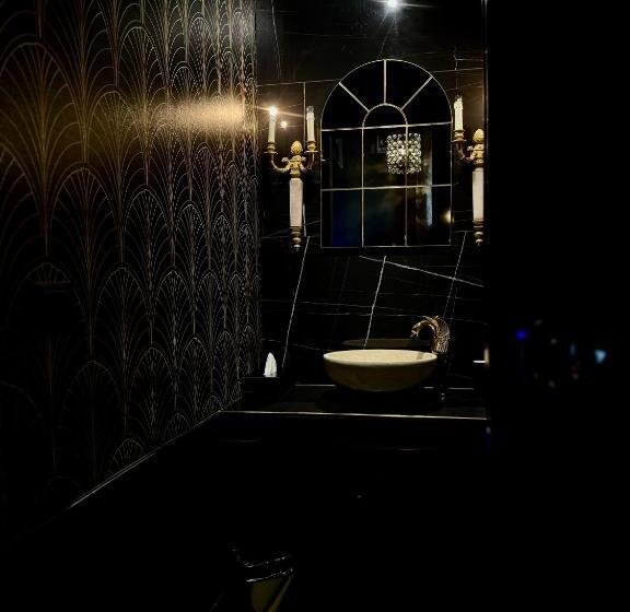 تختخواب و صبحانه Teresa B&d   The Unconventional House