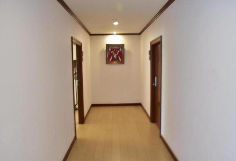 هتل Hungheuang