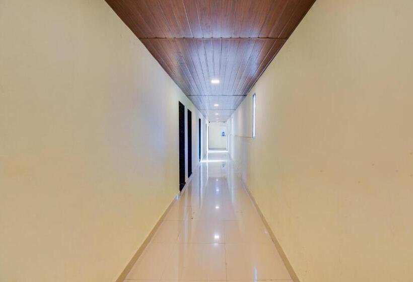ホテル Oyo Pratik Lodging