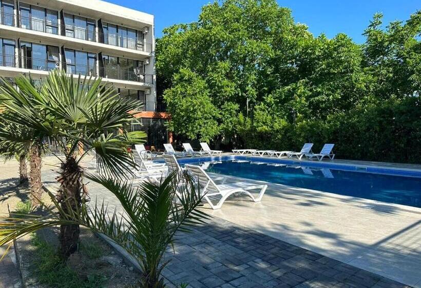 هتل Paradiso Kobuleti