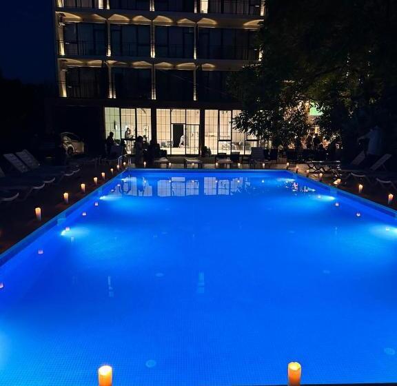 هتل Paradiso Kobuleti