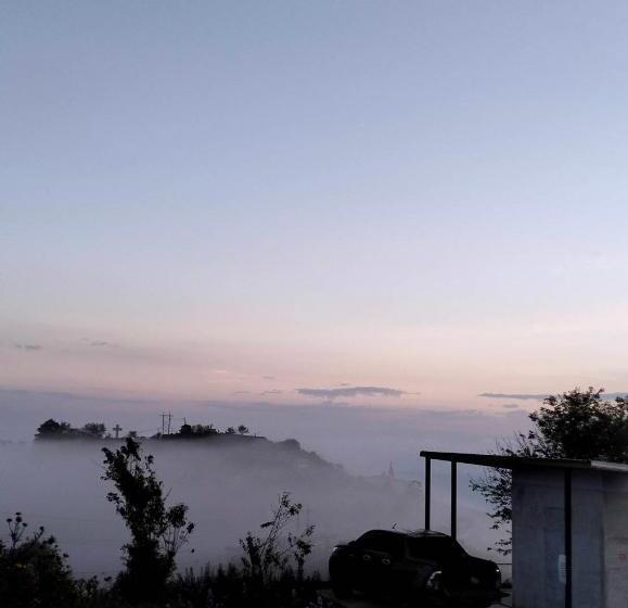 هتل Rai Saeng Tawan At Phu Thap Buek