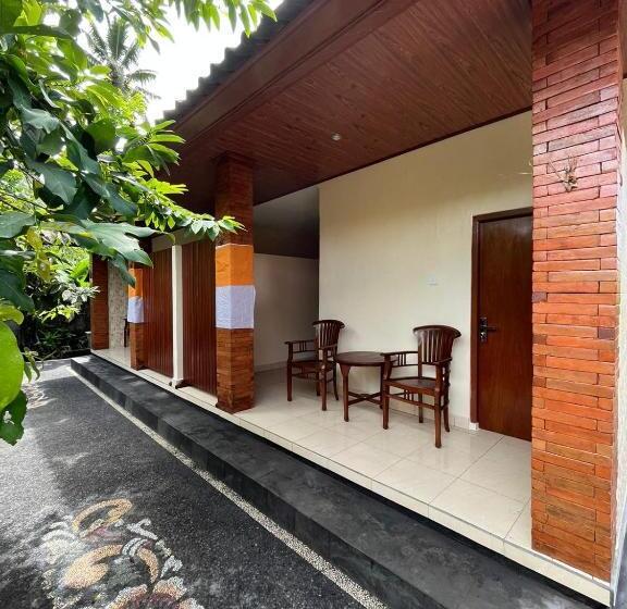 Пансион Wisuda Guest House
